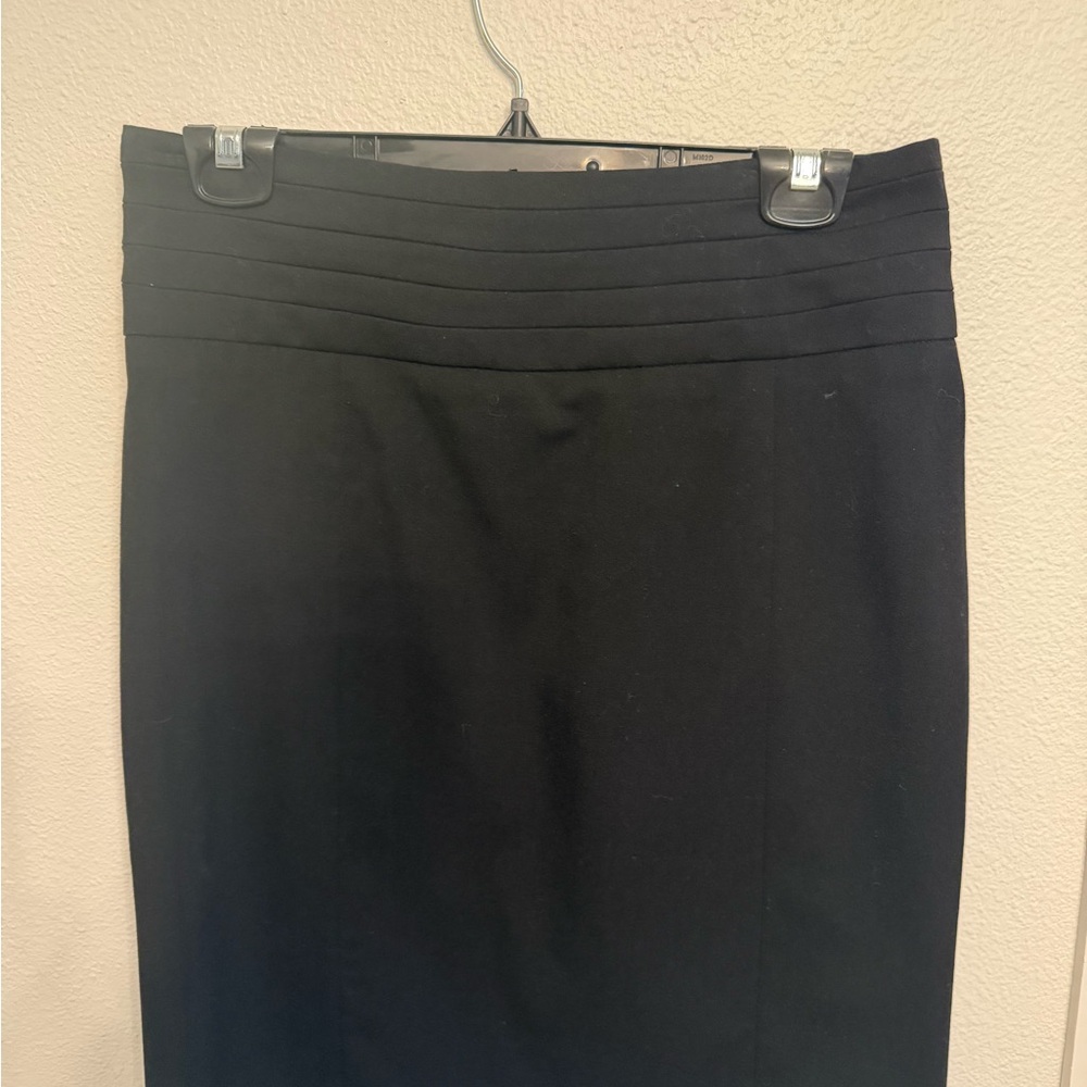TWO H&M Black and Gray Lace Pencil Skirt - Picture 11 of 14